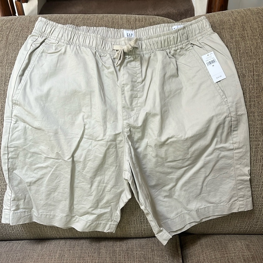 9" easy short by Gap